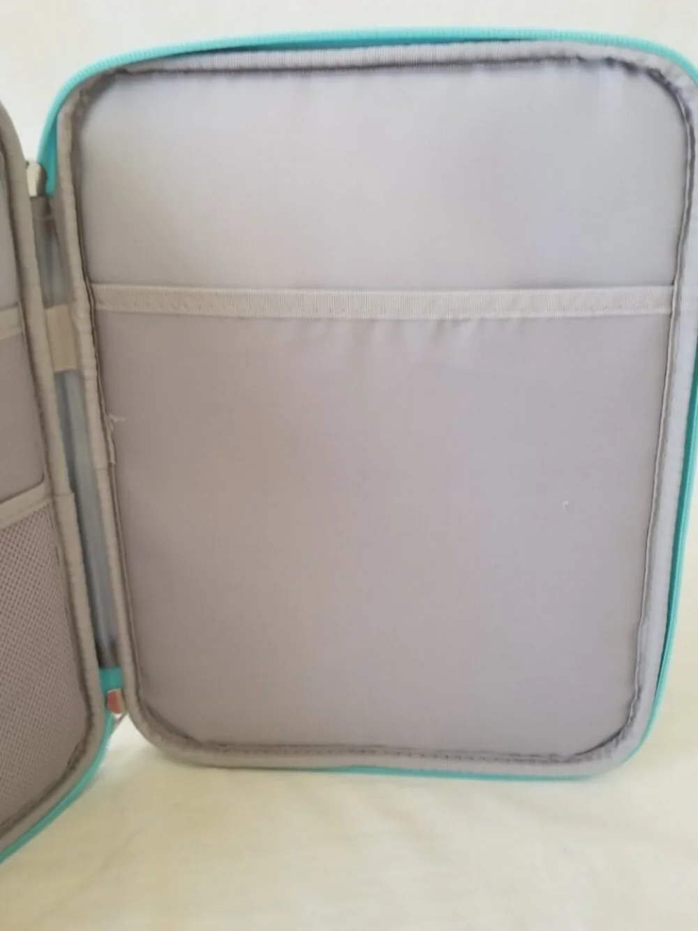 NWOT! Lightweight Padded Tablet/eReader Sleeve w/Turquoise Brushstroke Design